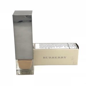 🆕 Burberry Camel No 42 Fresh Glow Foundation